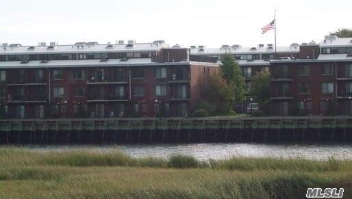 Building Photo - 108-31 Seaview Ave