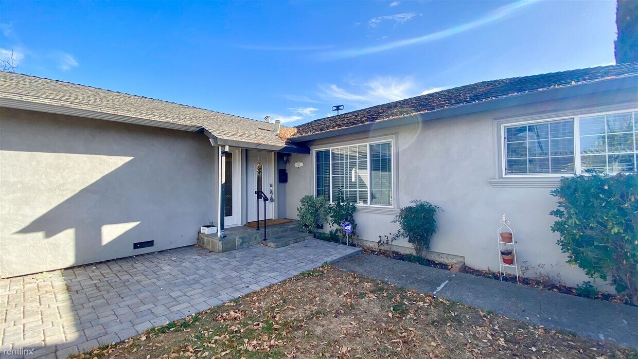 Primary Photo - 3 br, 2 bath House - 120 El Toro Court