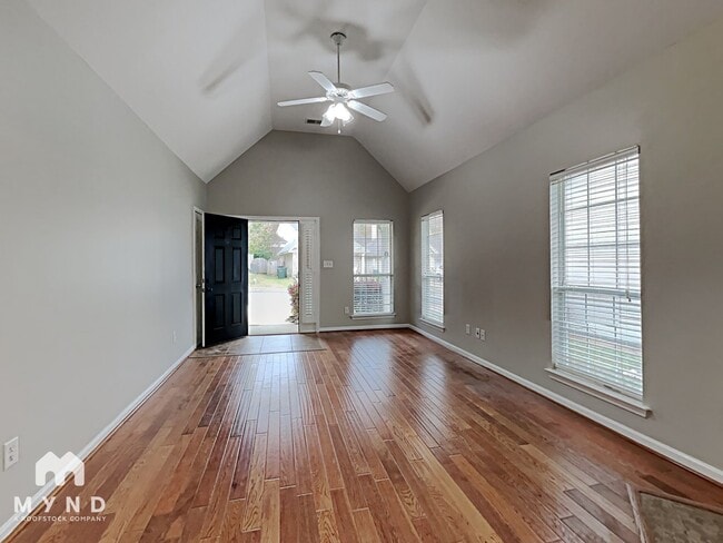 Building Photo - 306 Forest Lakes Dr