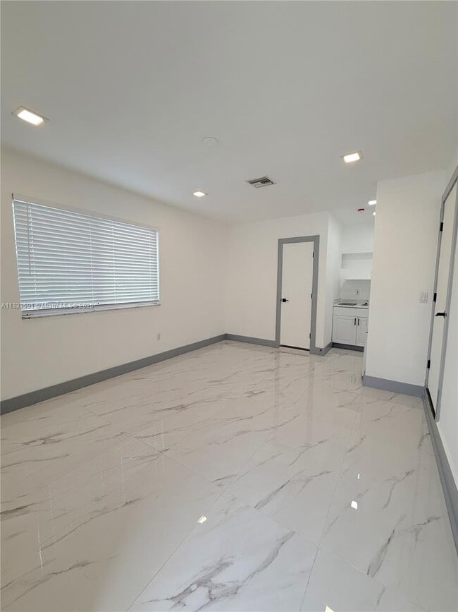 Foto del edificio - 4536 SW 142nd Pl