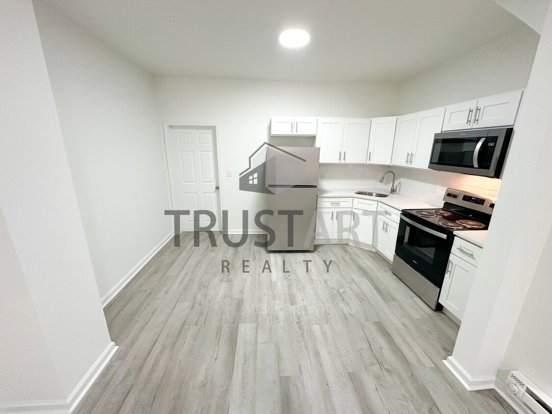 Photo - 2153 West Grange Avenue