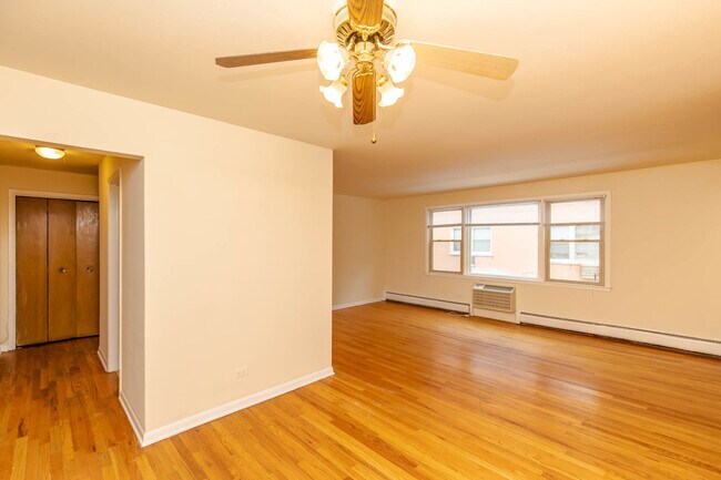 Foto del edificio - 1324 W Lunt Ave