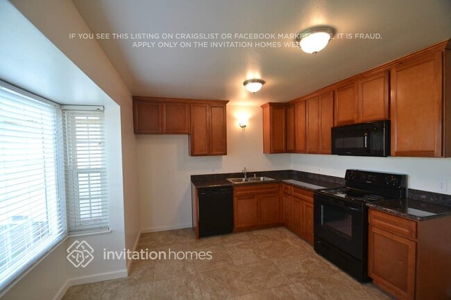 Building Photo - 518 Trumpeter Dr