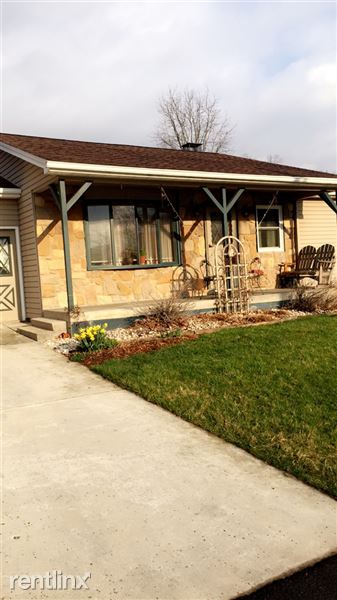 Primary Photo - 111 Rider Farm Rd