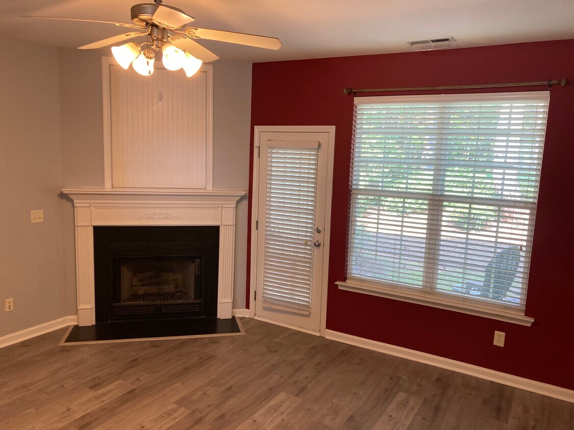 Foto principal - 8300 City Loft Ct