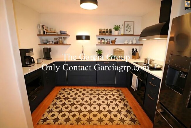 Photo - 2393 SW Park Pl Apartment