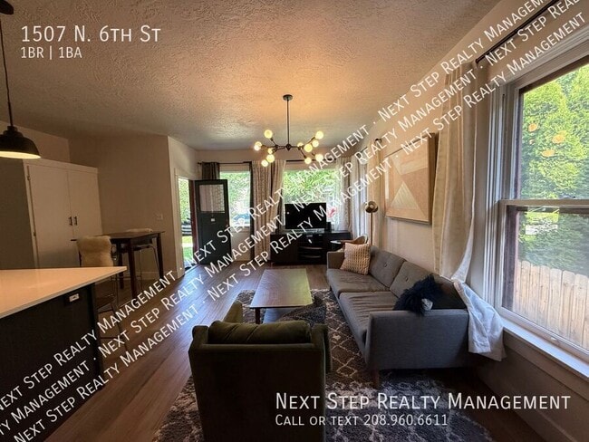 Building Photo - 1507 N 6th St