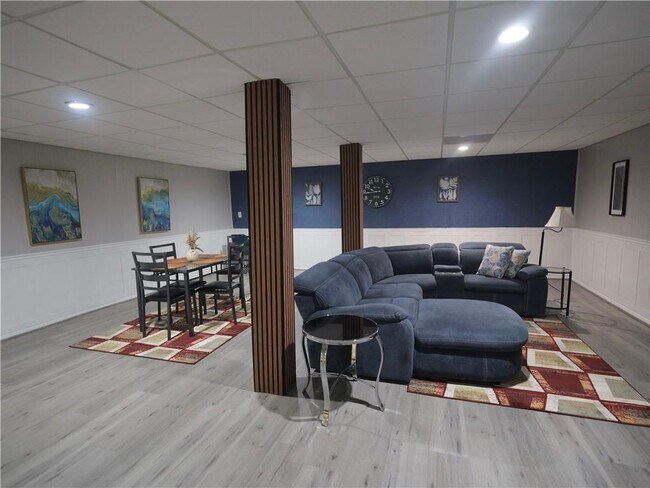 Foto del edificio - 1398 Branchwood Dr