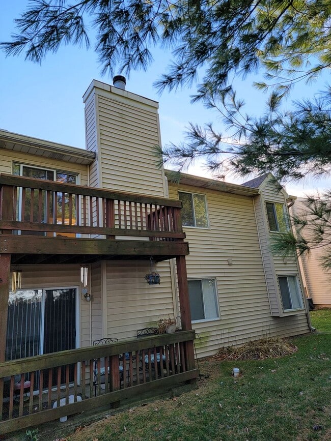 Foto del edificio - All Electric Second Floor Garden Condo for Rent in Wildwood