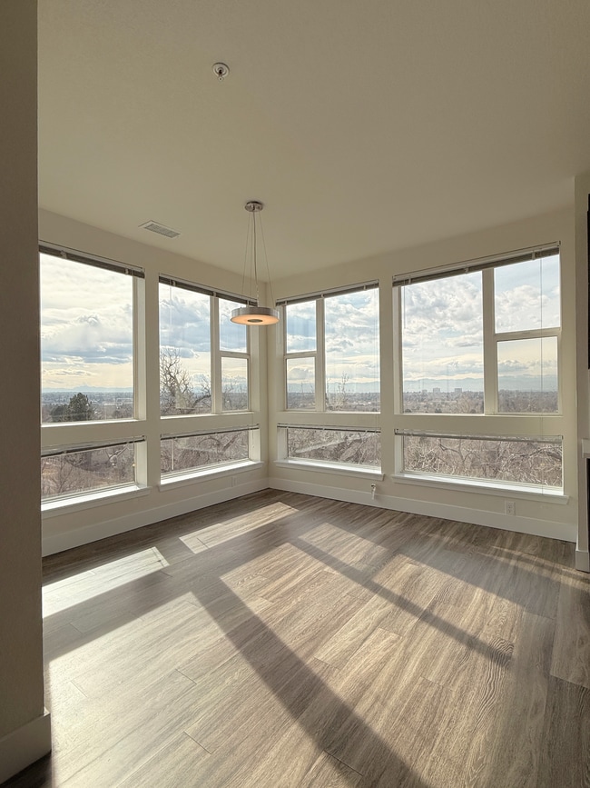 dining-room-high-line-pointe-2x2-1281-517-mount-evans-2-11-2026.JPG - High Line Pointe