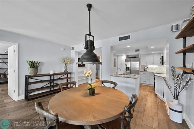 Building Photo - 5000 N Ocean Blvd