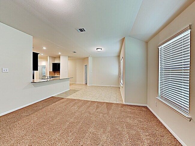 Building Photo - 528 Foxhunter St