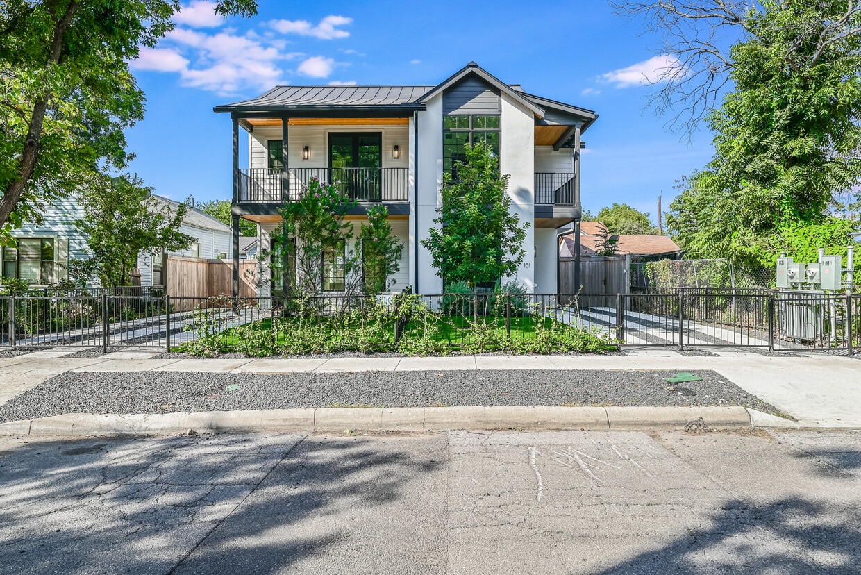 Photo - 310 Lavaca St (San Antonio, TX)