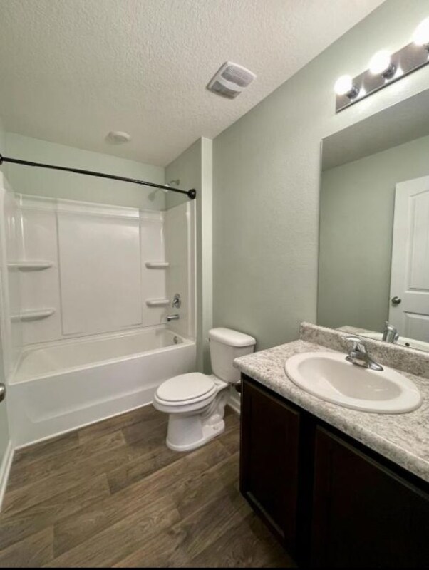 Building Photo - 910 Merganser Way