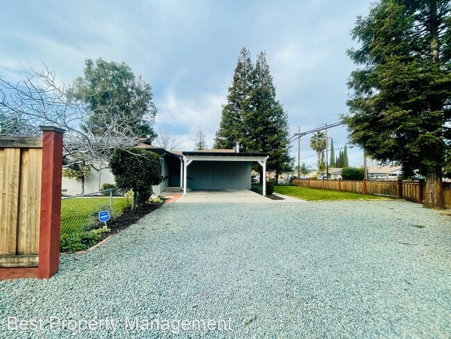 Building Photo - 3 br, 2 bath House - 789 Griffith Ln