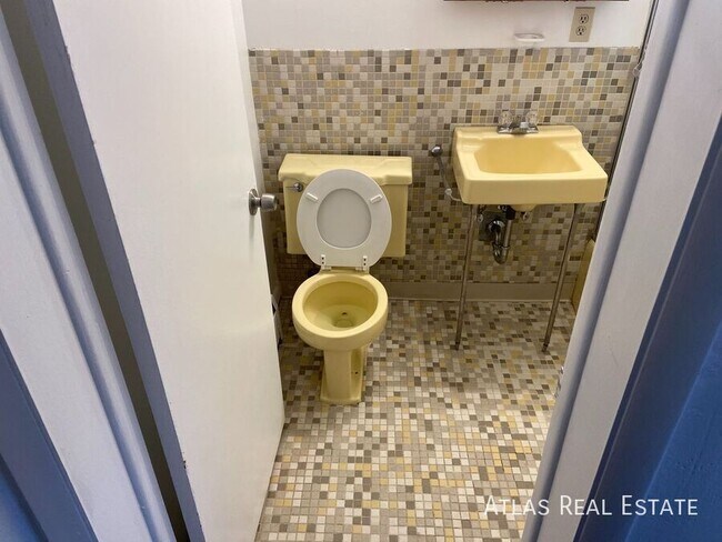 Foto del edificio - 831 E San Miguel St