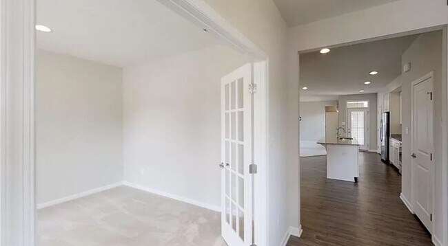 Building Photo - 6102 Pricket Rd
