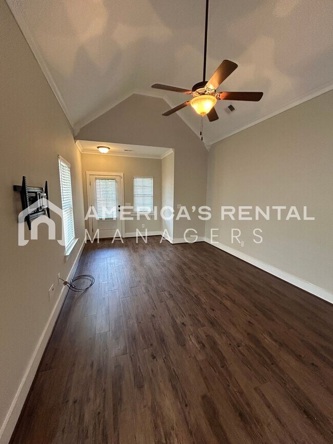Foto del edificio - Home for Rent in Lake Cyrus! Available to View Now!!!