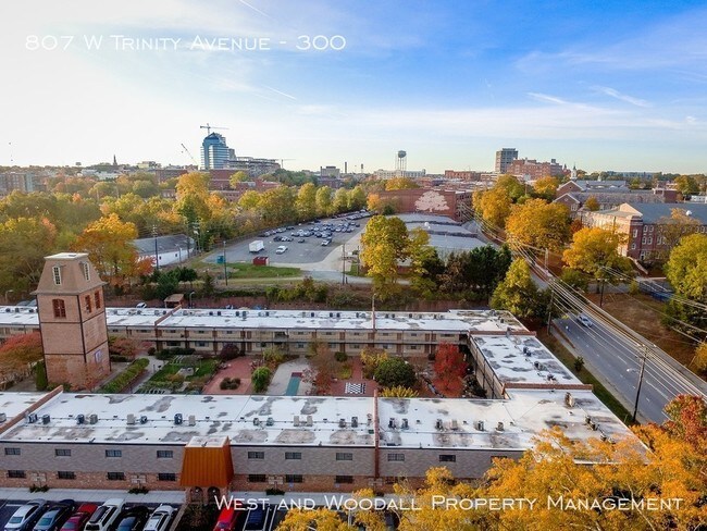 Building Photo - 807 W Trinity Ave