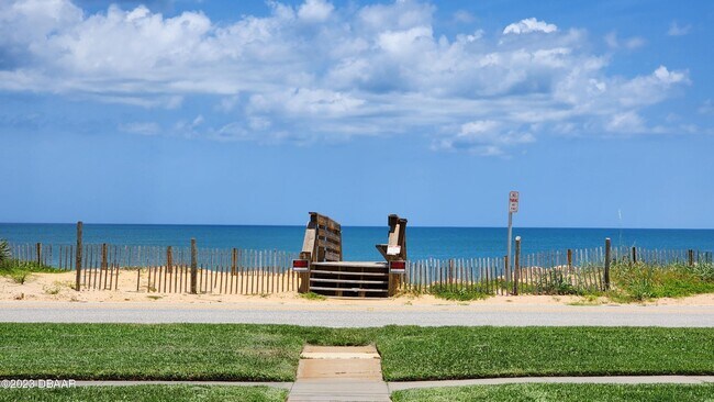 Foto del edificio - 2750 Ocean Shore Blvd