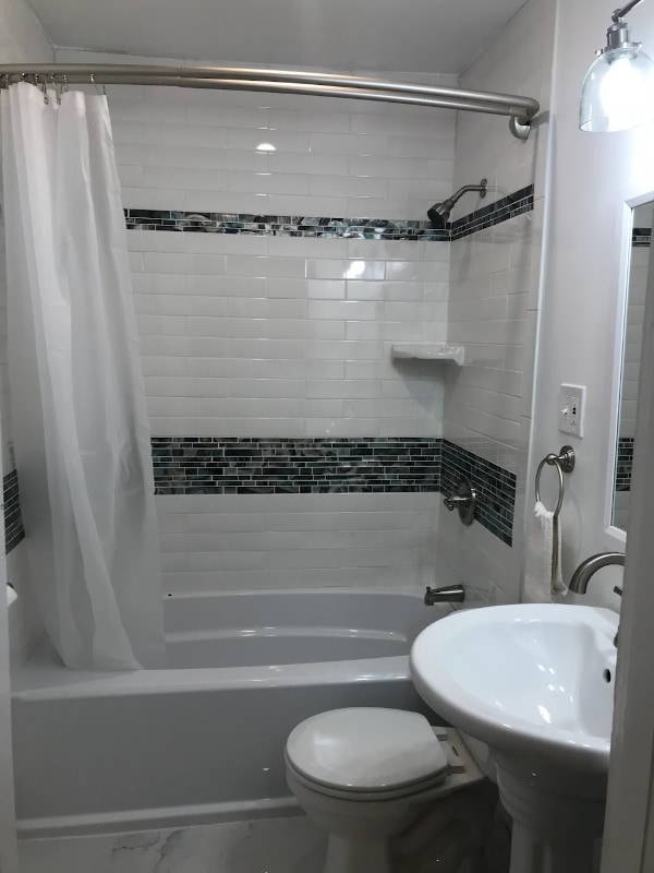 Building Photo - 4012 Meadow Rd