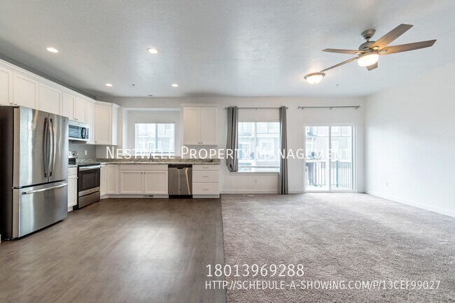 Building Photo - Riverton 3 bedroom Townhome