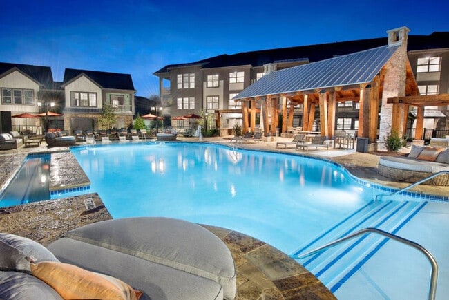 Building Photo - Timberline View