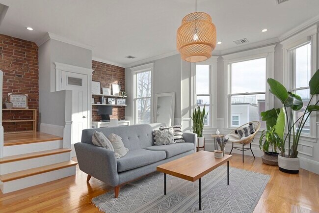 Foto del edificio - 468 E 6th St
