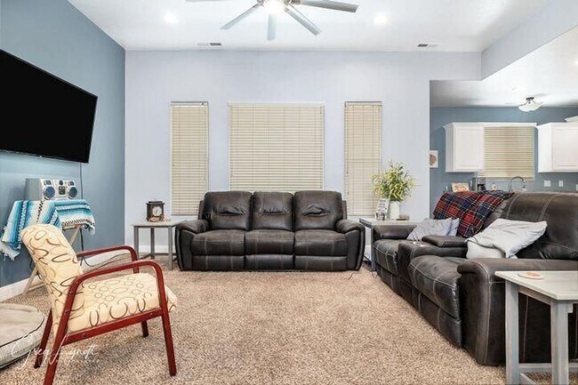 Foto del edificio - Beautiful Dixie Springs Home