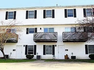 Foto del edificio - 465 Wilson Ave