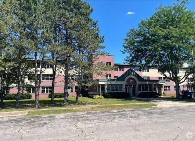 Building Photo - Unicorn Apartments