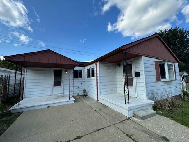 Building Photo - Newly Renovated Ranch