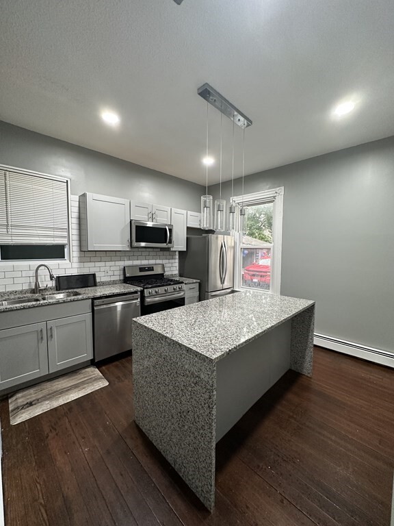 Building Photo - 249 Orms St