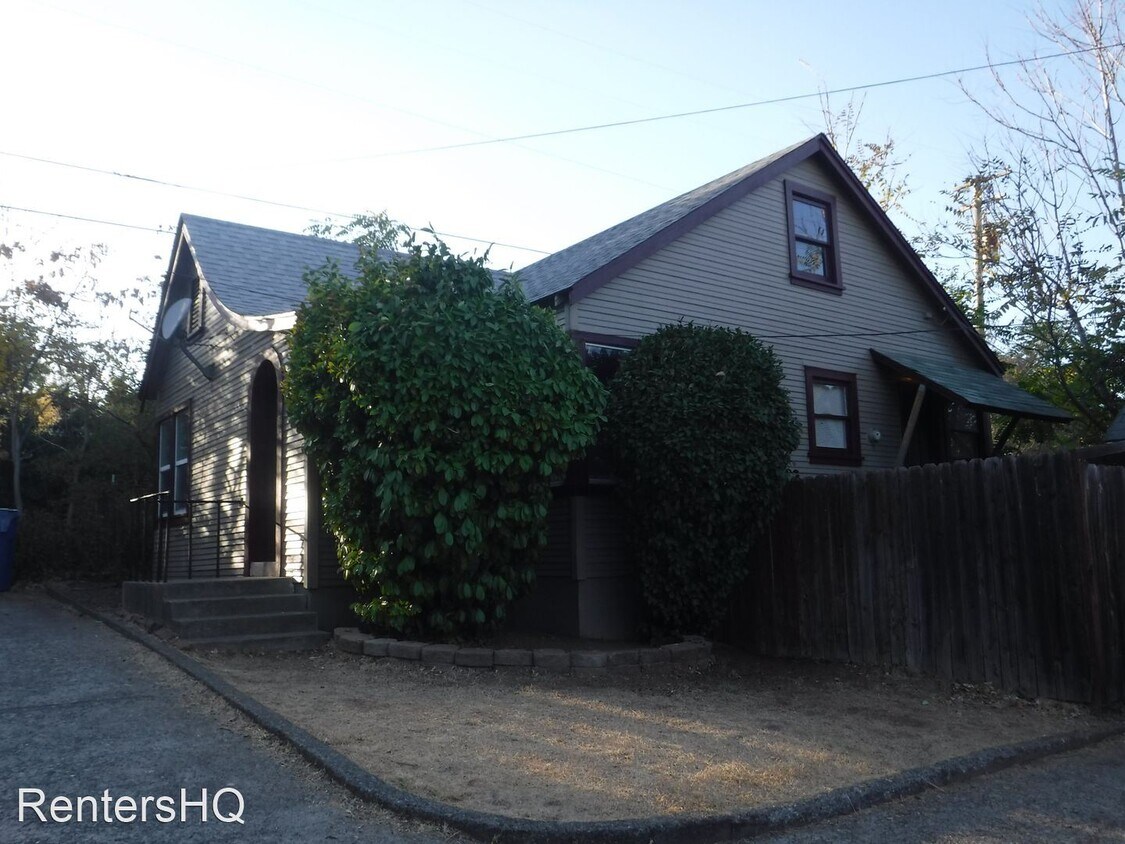Primary Photo - 1 br, 1 bath House - 1582 CHESTNUT ST