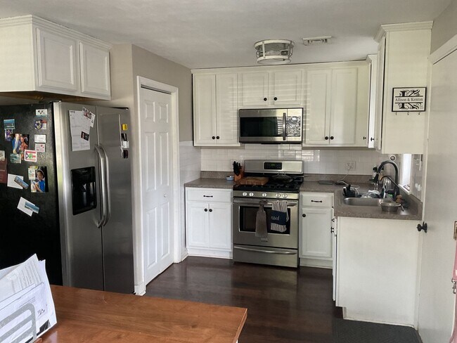 Foto del edificio - 1907 Kent Dr