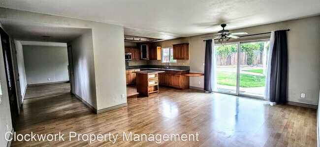 Building Photo - 3 br, 2 bath House - Markway Ln 349