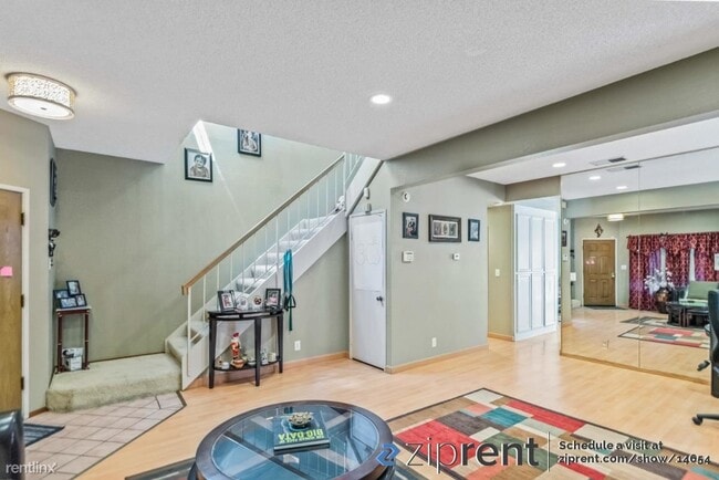 Building Photo - 3 br, 2.5 bath House - 6155 Potrero Drive,...