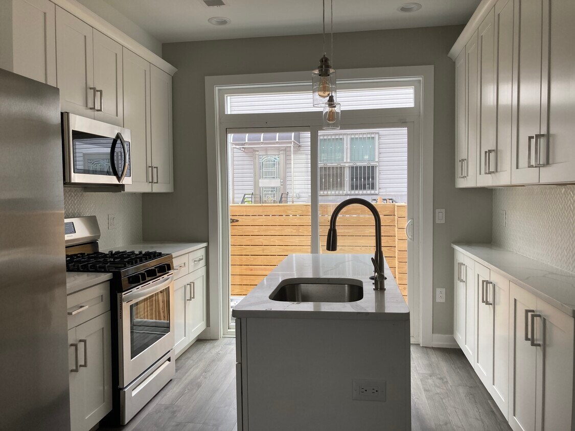 Foto principal - 1955 N Darien St