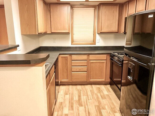 Foto del edificio - 2802 Sundown Ln