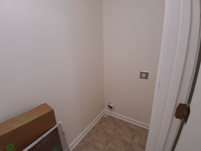 Foto del edificio - 3BD/2.5 BA Townhome