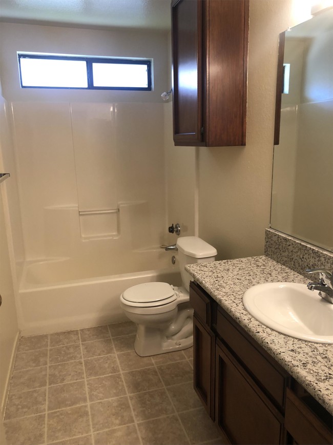 Building Photo - 8706 Lyn River Ct