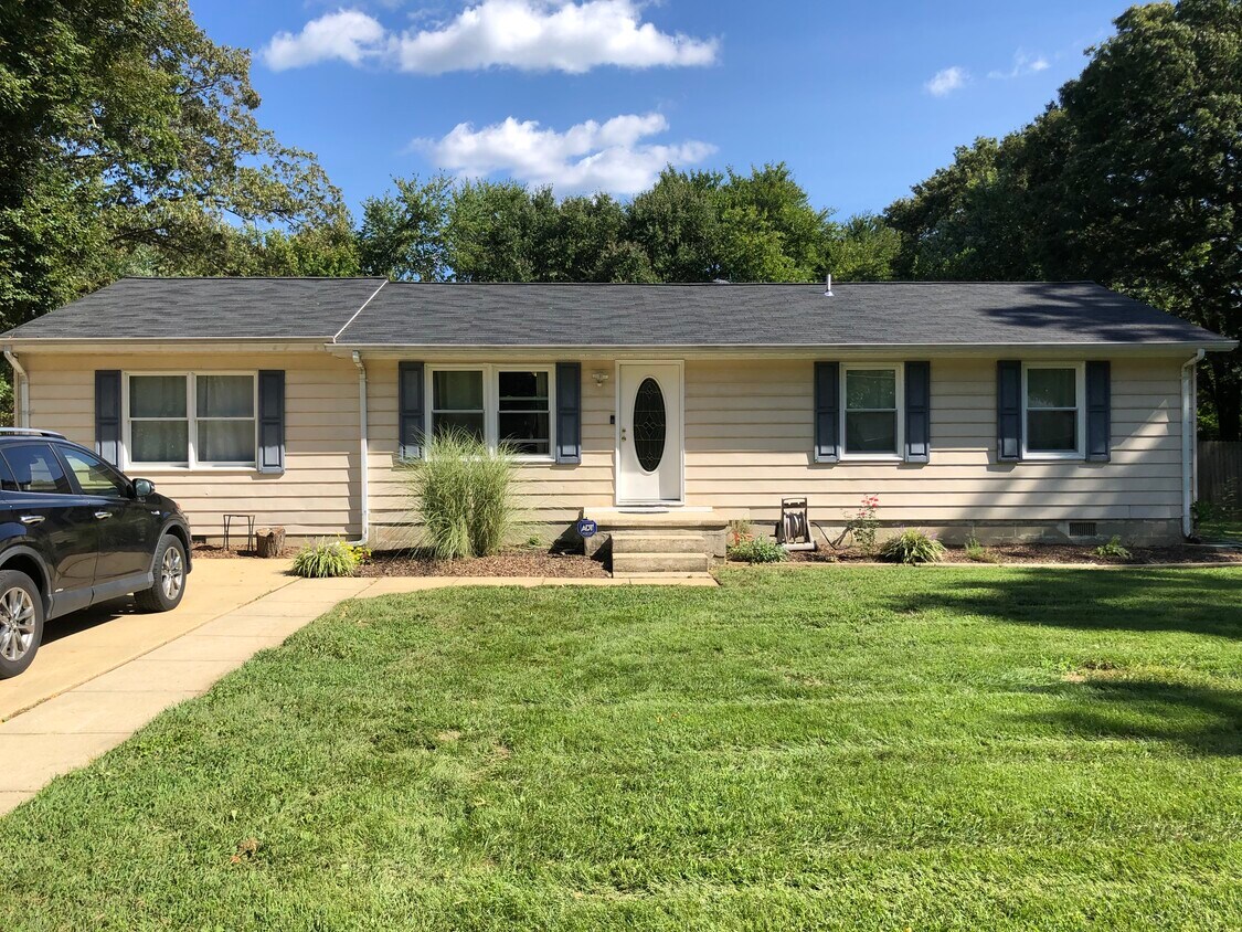 Primary Photo - 12817 Leman Ln
