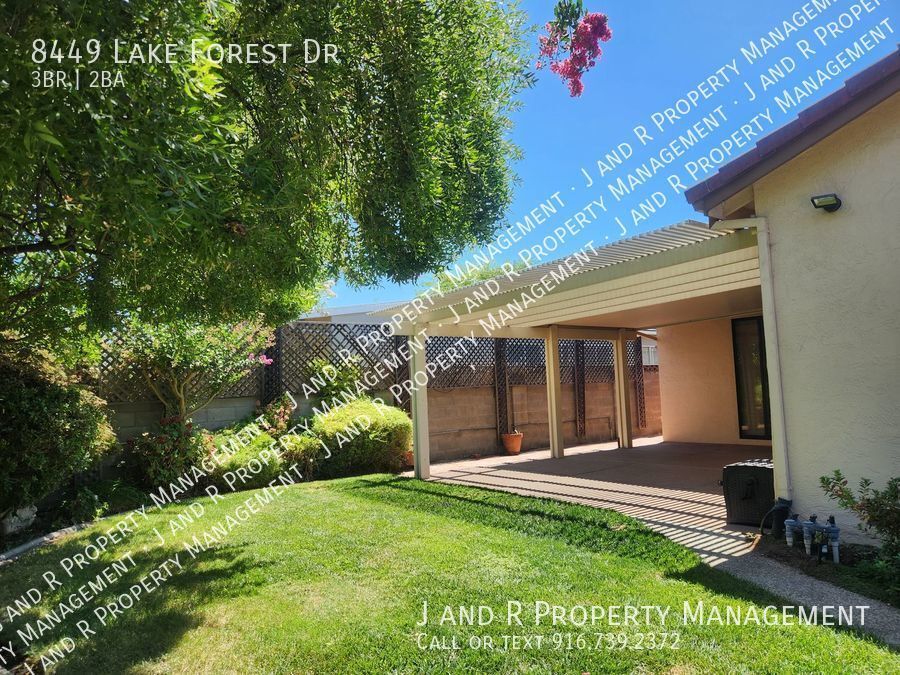 Primary Photo - 3 Bedroom in College Greens