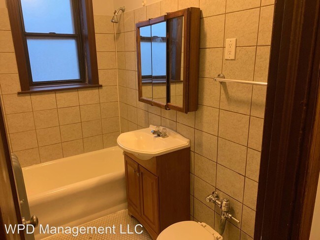 Foto del edificio - 7436 S South Shore Dr