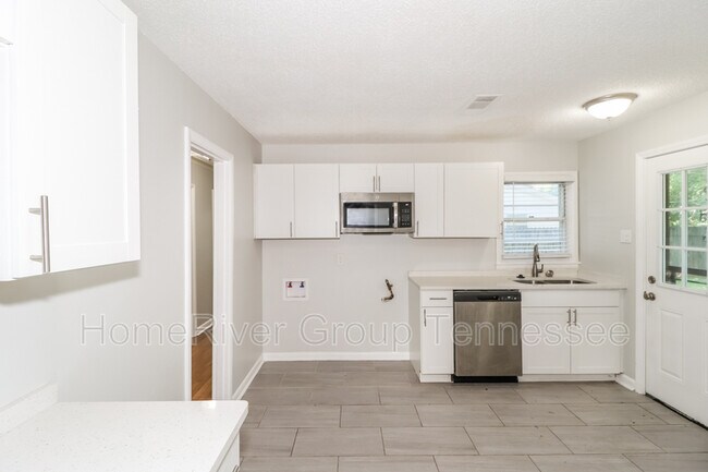 Building Photo - 4167 Philsdale Ave