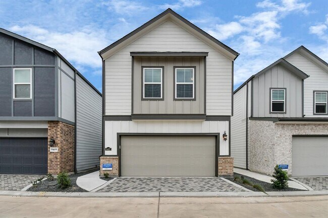 Foto del edificio - 8407 Arden valley Ln