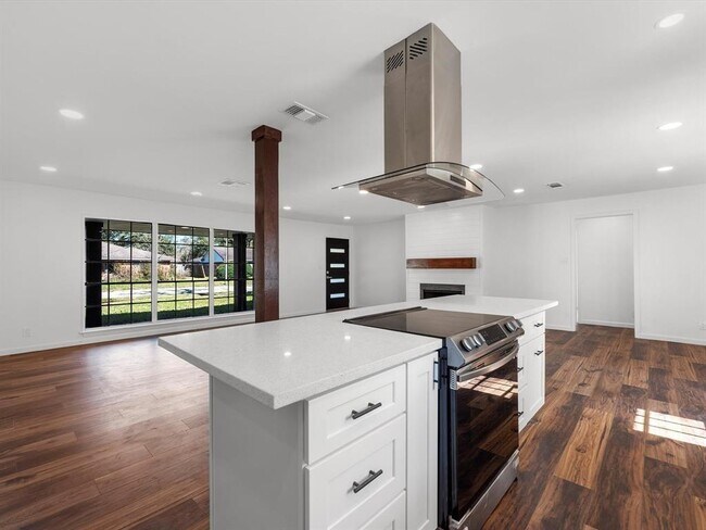 Foto del edificio - 5255 Stillbrooke Dr