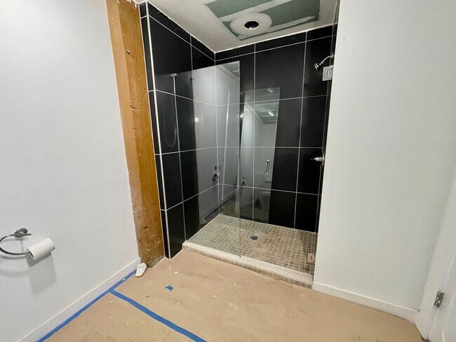 Foto del edificio - 3421 Richmond St.