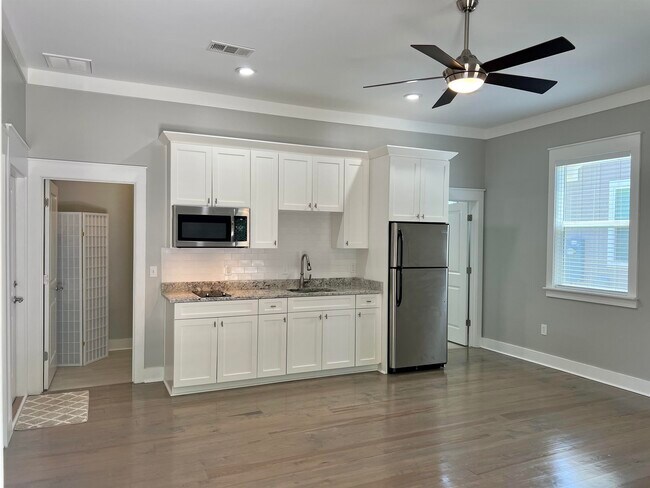 Building Photo - 3541 Esplanade Way
