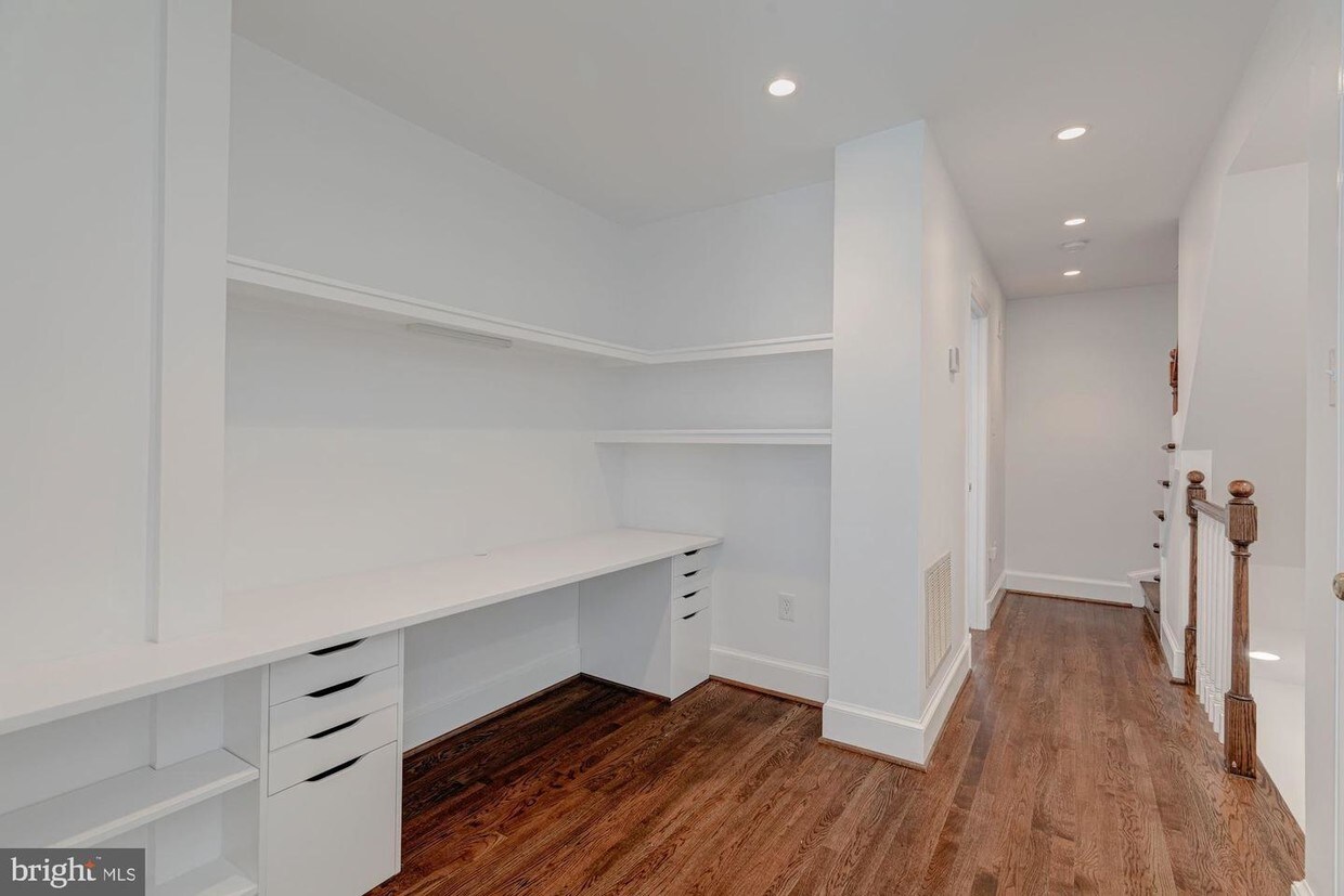 Foto principal - 3954 Georgetown Ct NW